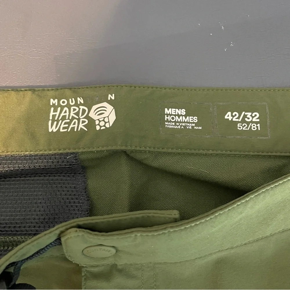 Mountain Hardwear Mens AP Pants 42x32 Green Hiking EUC outdoor